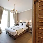 Saint-amour Hotel
