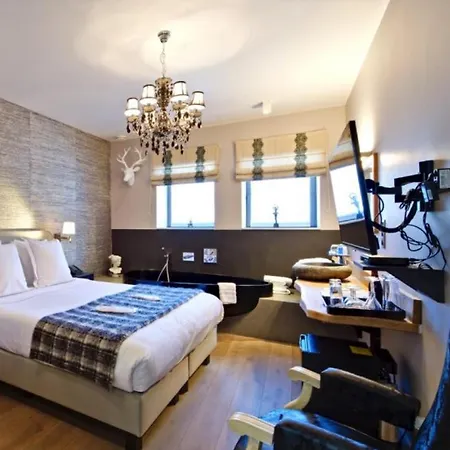 Saint-amour Hotel